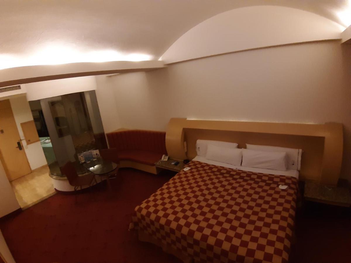 Auto Hotel Legaria Mexico by Eksteriør bilde