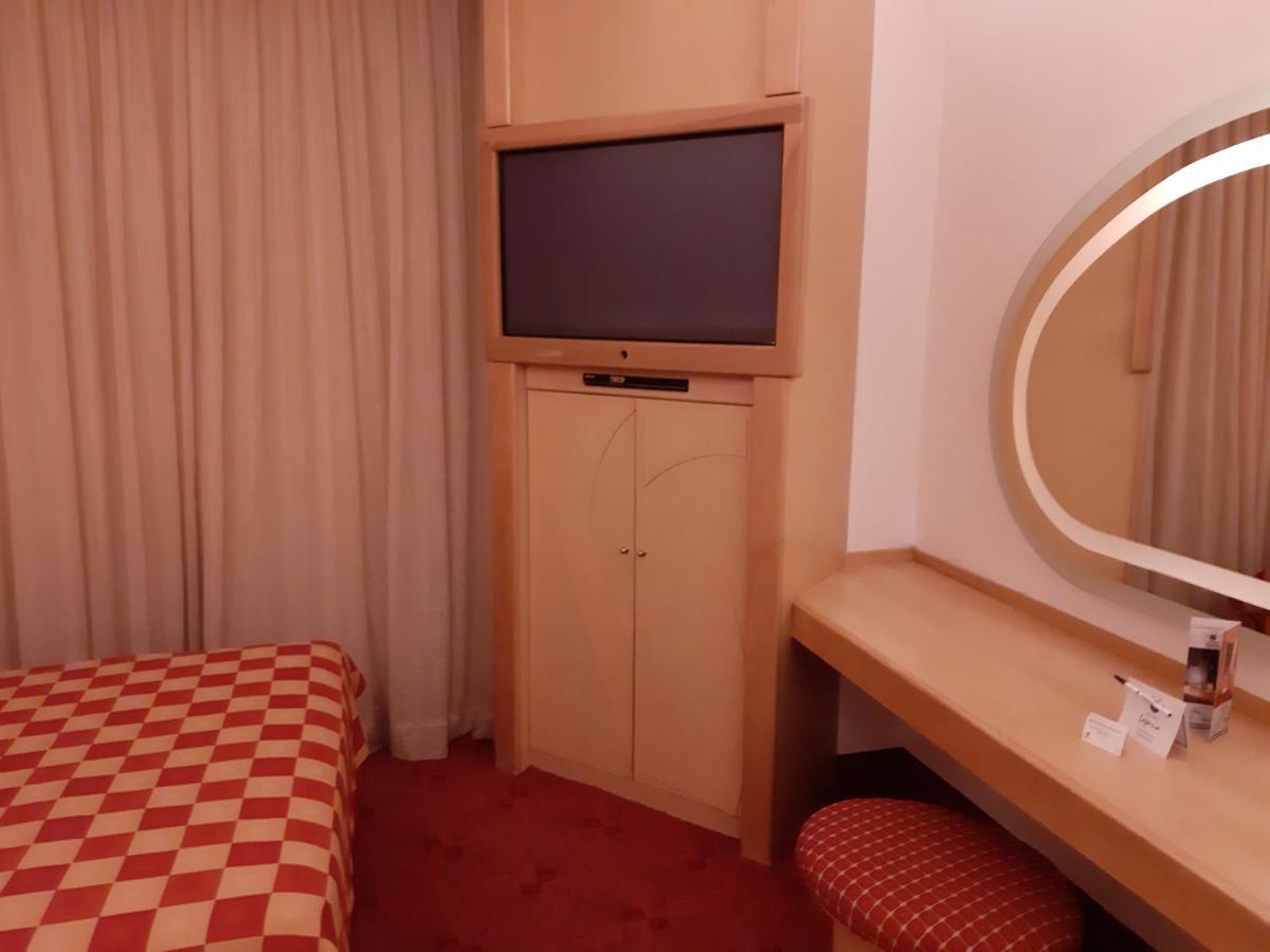 Auto Hotel Legaria Mexico by Eksteriør bilde
